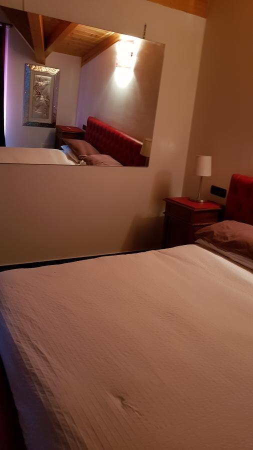 B&B Benessere La Casa Nera เบรโน ภายนอก รูปภาพ